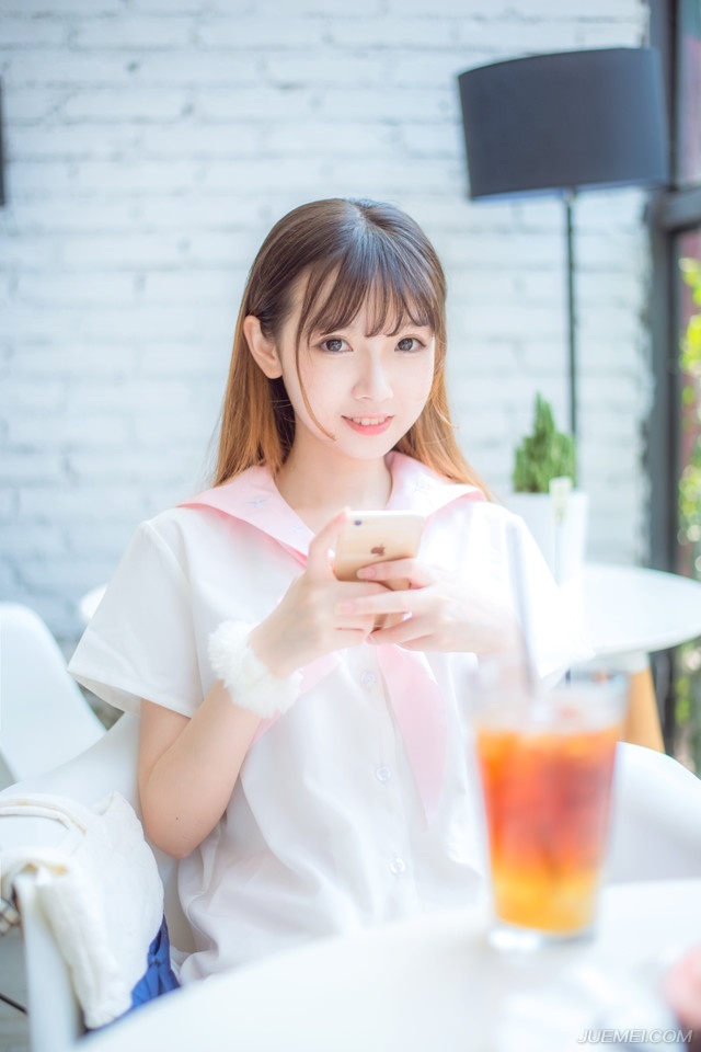 我这么酷，感情这种东西还真是影响我走江湖。